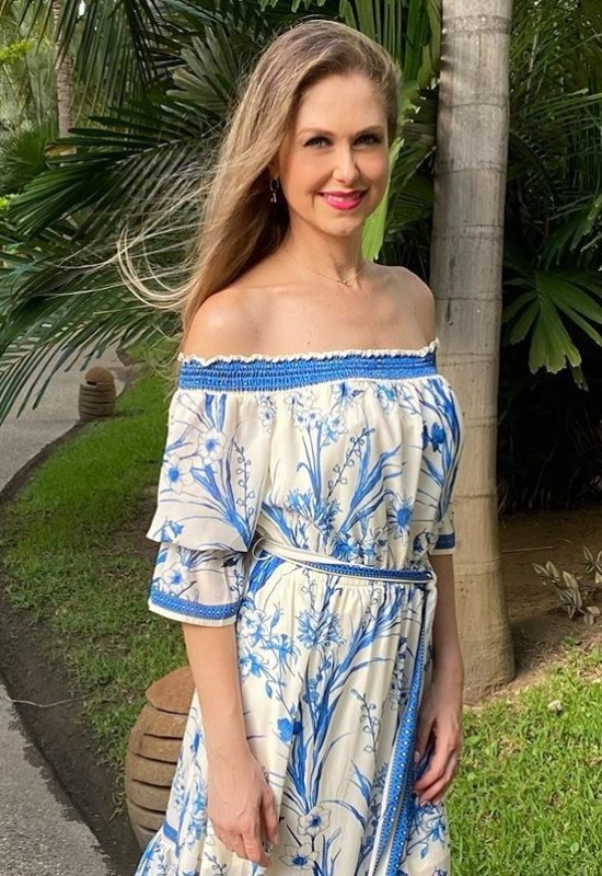 Anastasiya • 46 • Росія