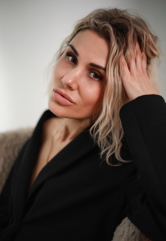 Viktoriia • 40 • Autriche