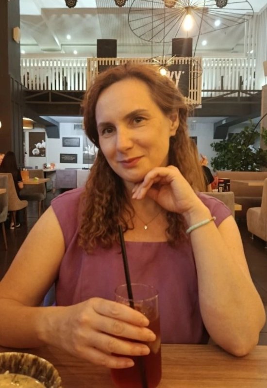 Galina • 36 • Russia