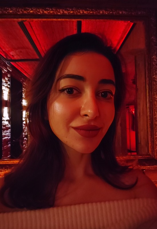 Mary • 29 • Russia