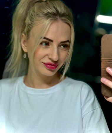Inessa, 34