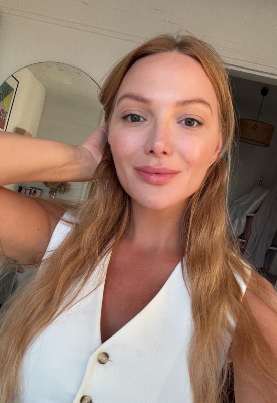 Alina • 28 • Франція