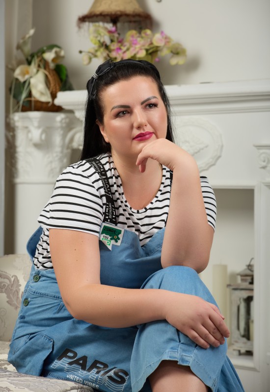 Marina • 39 • Украина