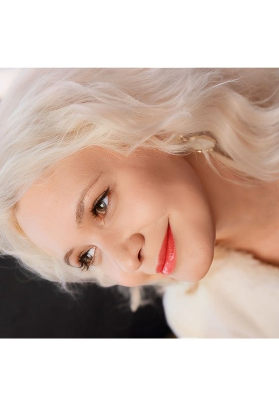 Irina • 42 • Russia