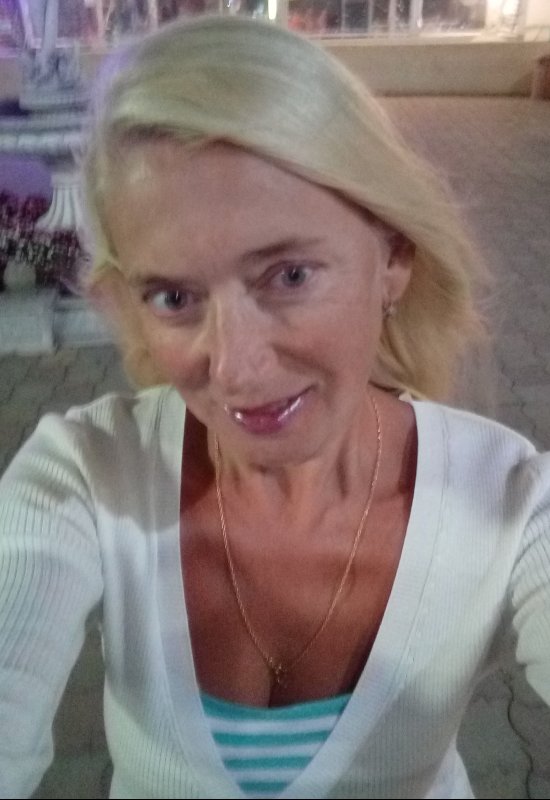 Inessa • 57 • Belarus