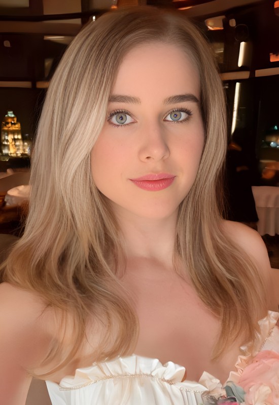 Maria • 37 • France