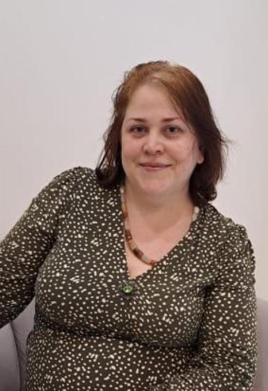 Anna • 47 • Russia