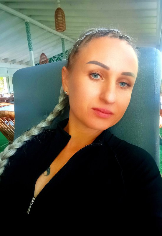 Iren • 46 • Ukraine