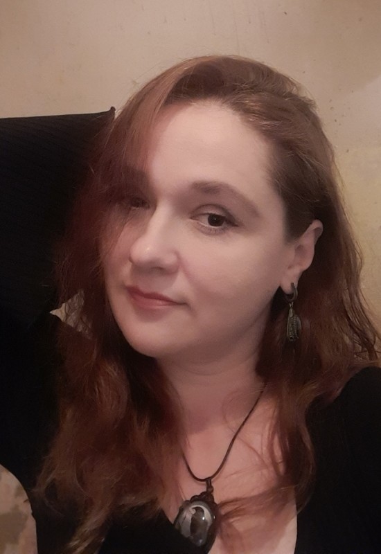 Nadejda • 45 • Russie