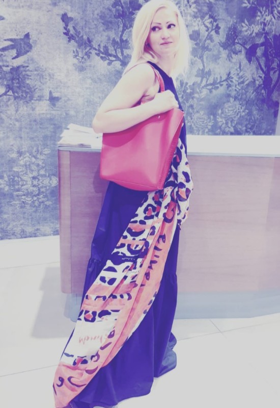 Natali • 48 • Italie