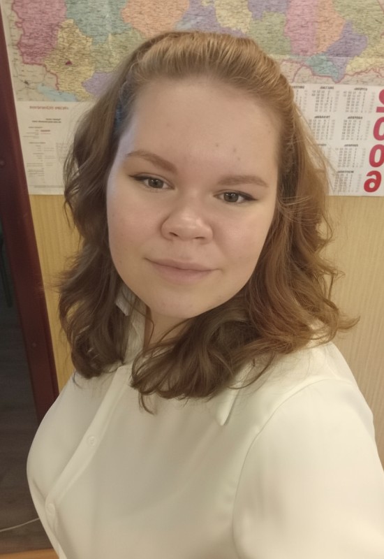 Alena • 18 • Russia