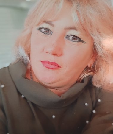 Liliia, 48