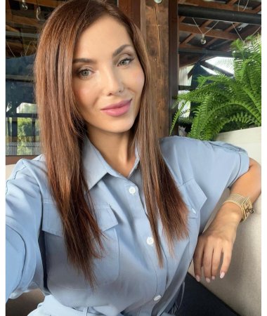 Anzhelika, 43