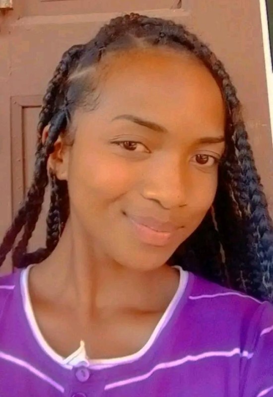 Melii • 21 • Madagascar