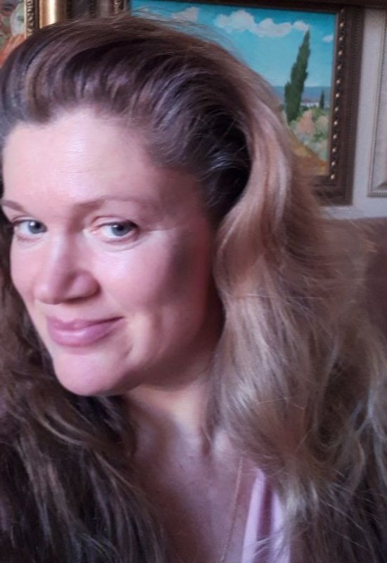 Irina • 51 • Russie