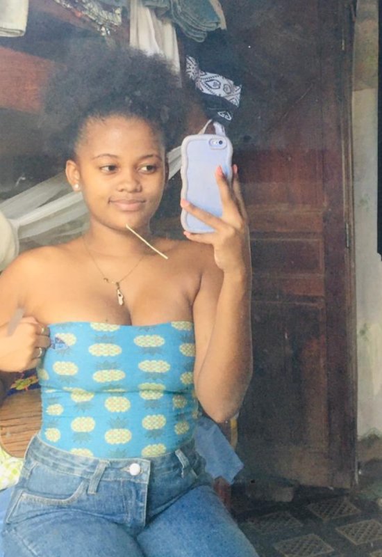 Nancy • 21 • Madagascar