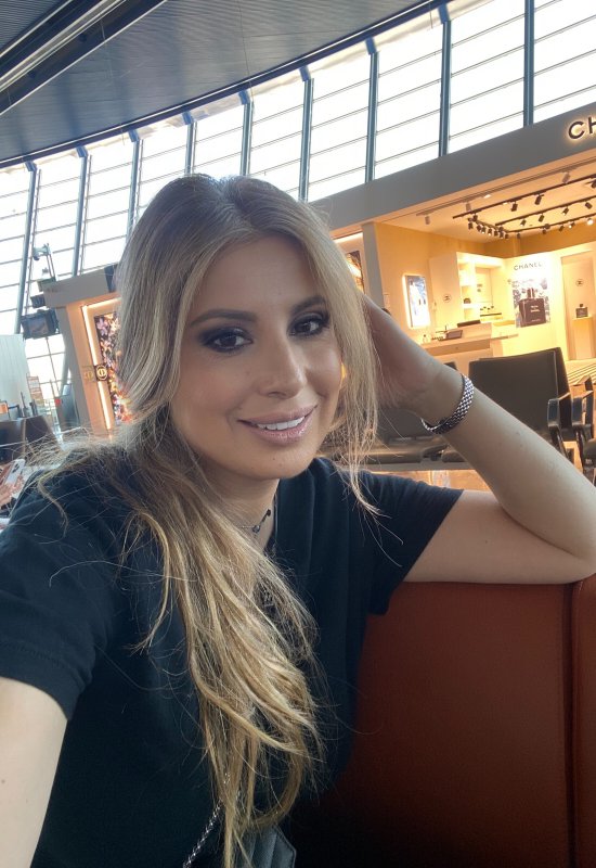 Sofia • 49 • France