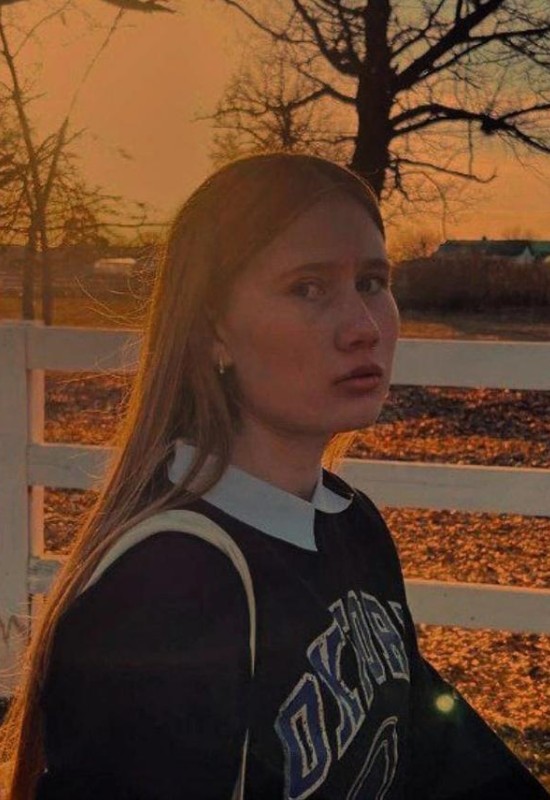 Reseda • 19 • Russia