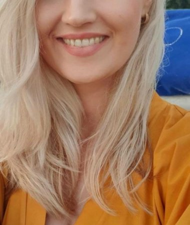 Alina, 40