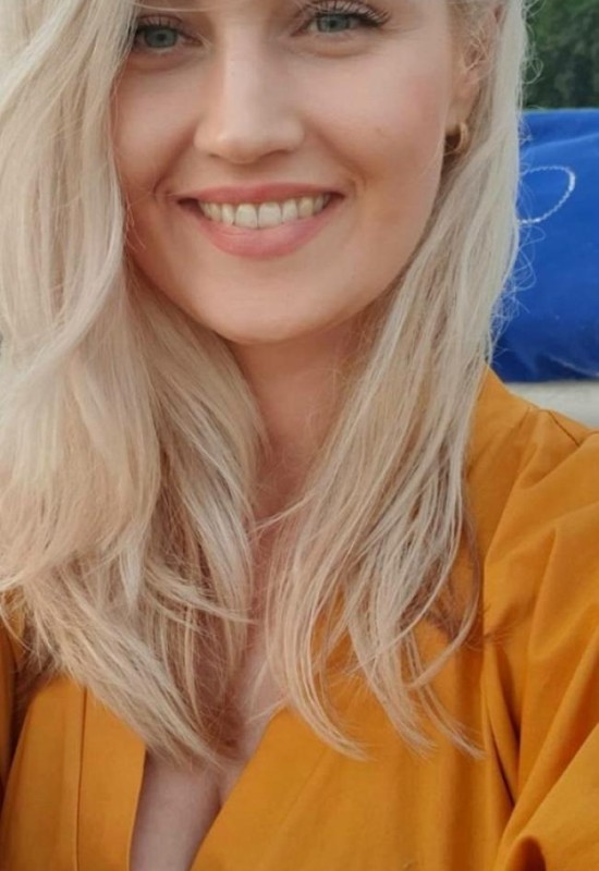 Alina • 39 • Україна