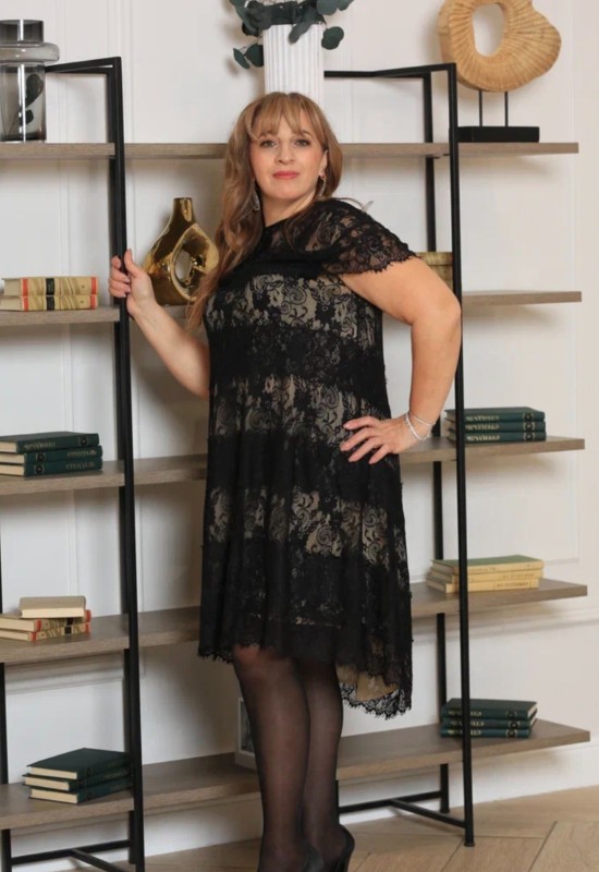 Helen • 53 • Russia