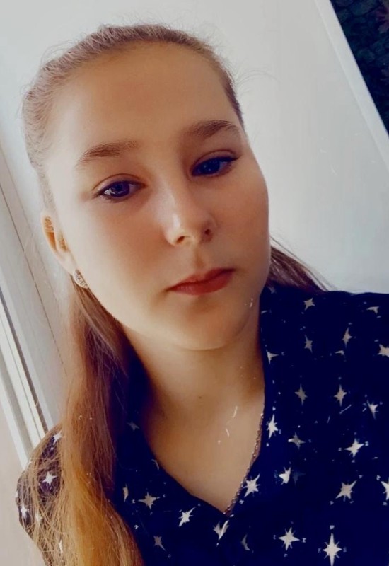 Valeria • 19 • Russie