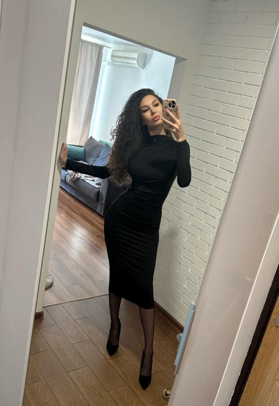 Lelya • 31 • Russia