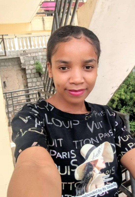 Sedinah • 22 • Madagascar