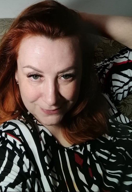 Olga • 54 • Russie