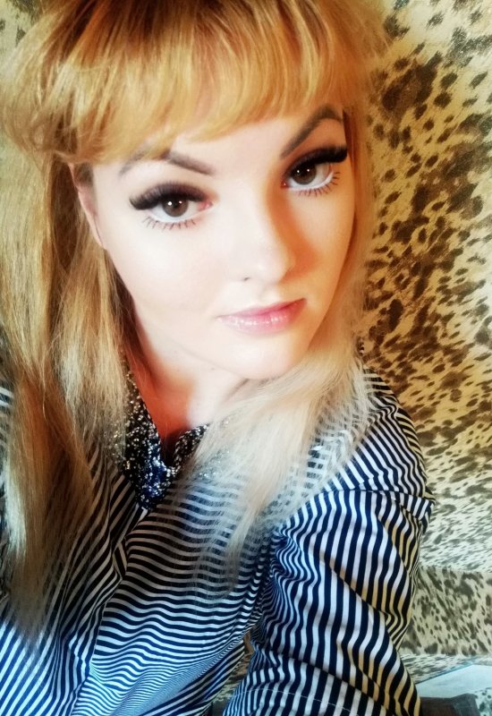 Elena • 31 • Kirghizistan