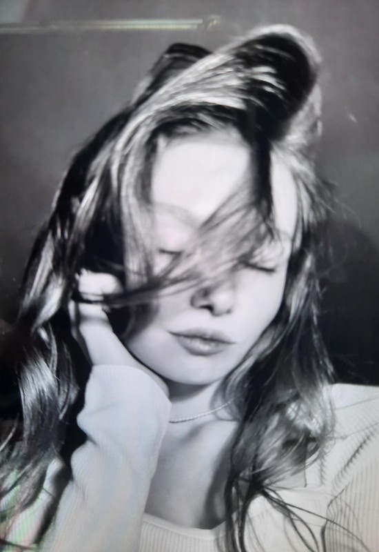 Polina • 20 • Russia