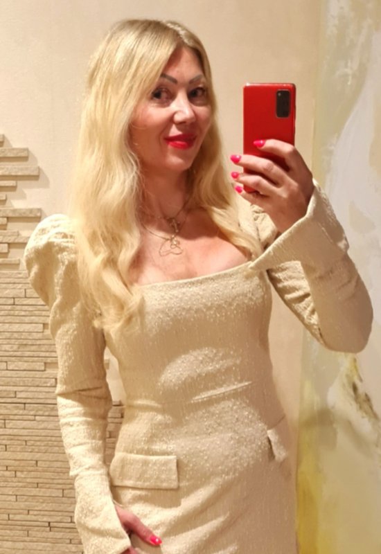 Irina • 56 • Biélorussie