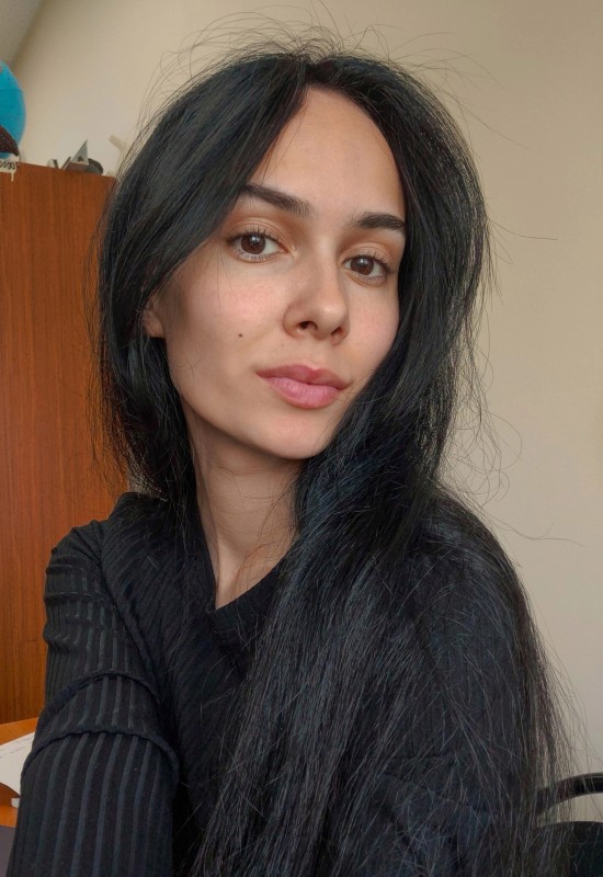 Azure • 24 • Russie