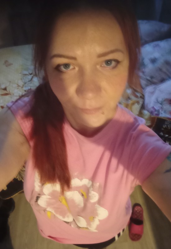 Alexandra  • 37 • Russie