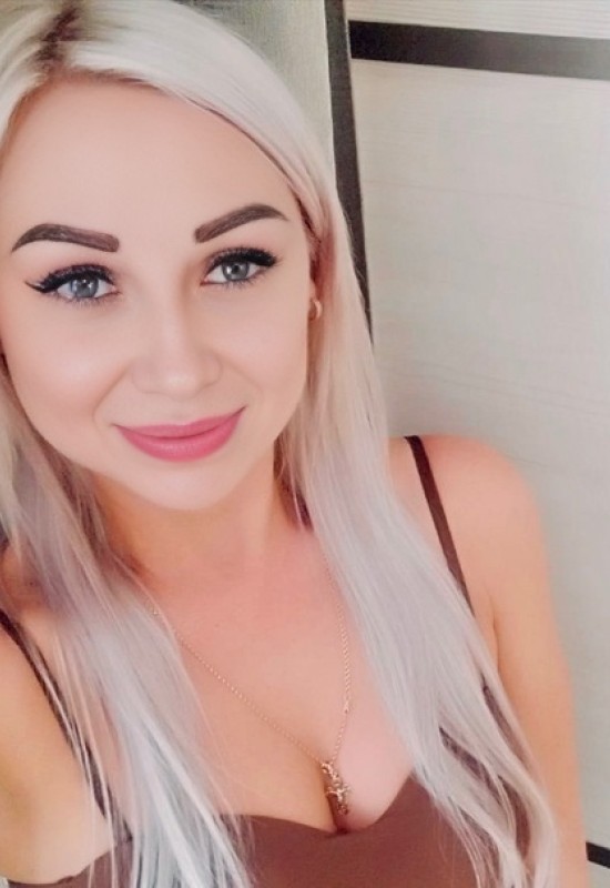 Maria • 35 • Russia