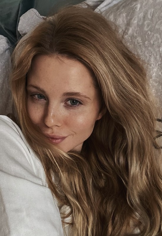 Madonna • 35 • Ukraine