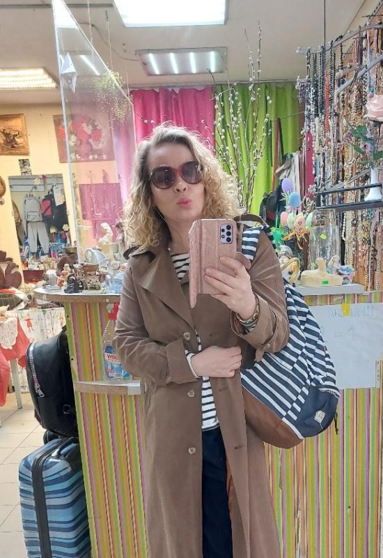 Irina • 46 • Russia