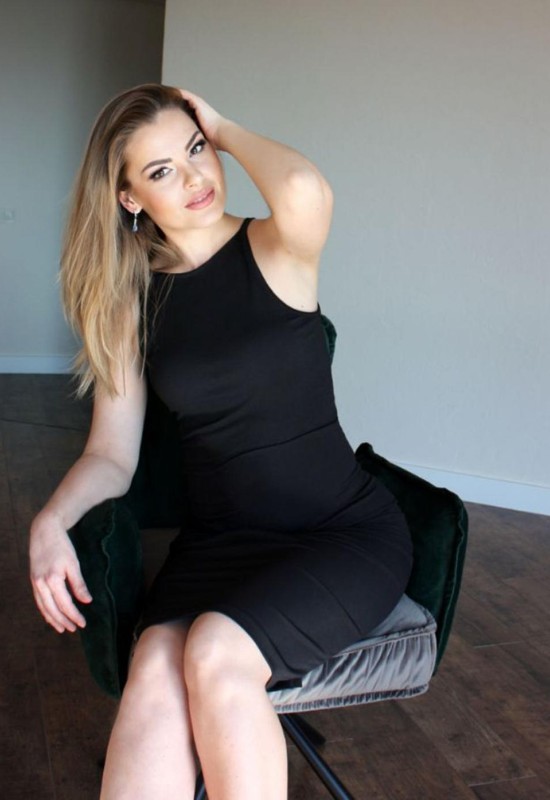 Olga • 46 • Ukraine 🇺🇦