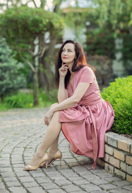 Elena • 44 • Russie