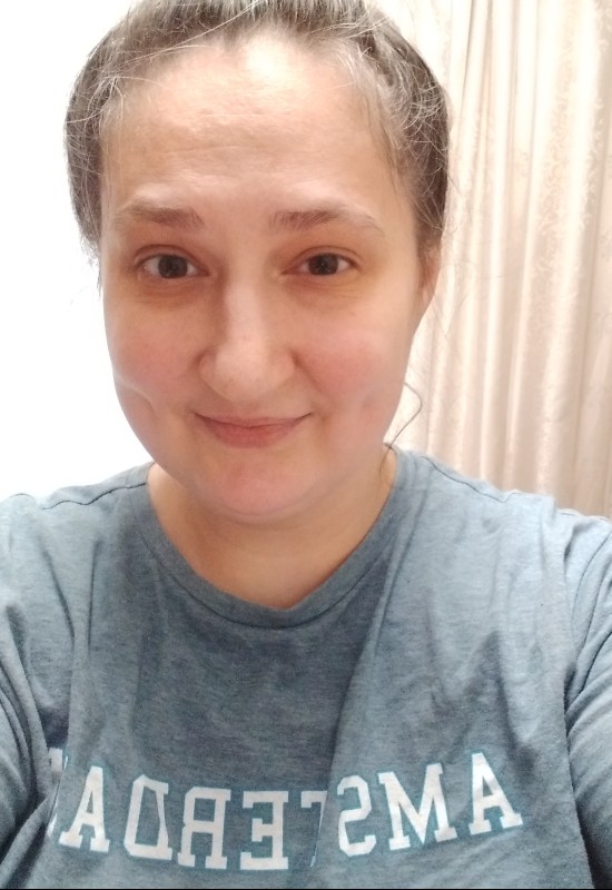 Julia • 39 • Russia