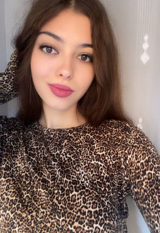 Katy • 22 • Ukraine