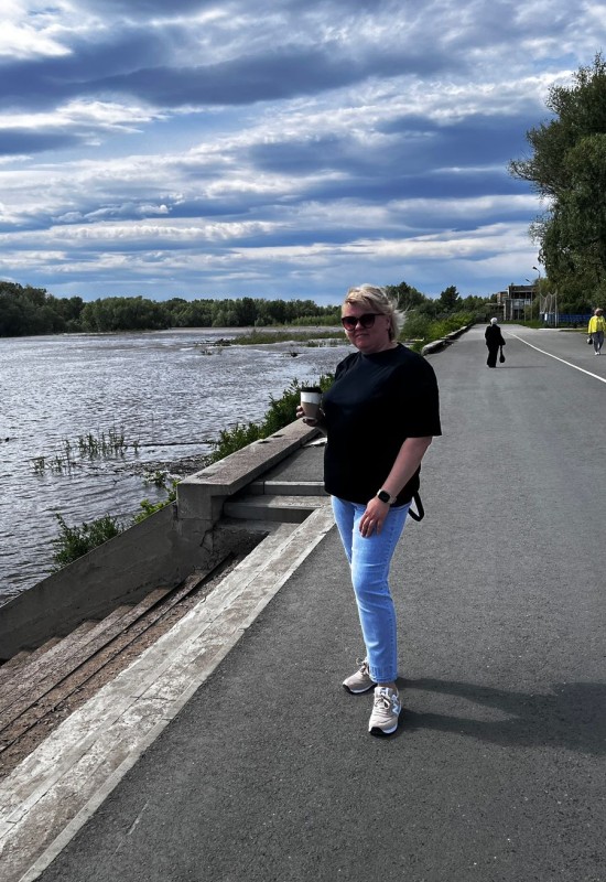 Evgenia • 40 • Russie