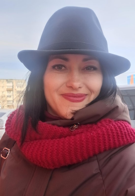 Irina • 41 • Russia