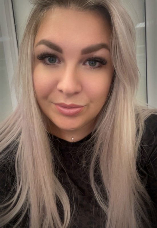 Svetlana • 49 • Russie