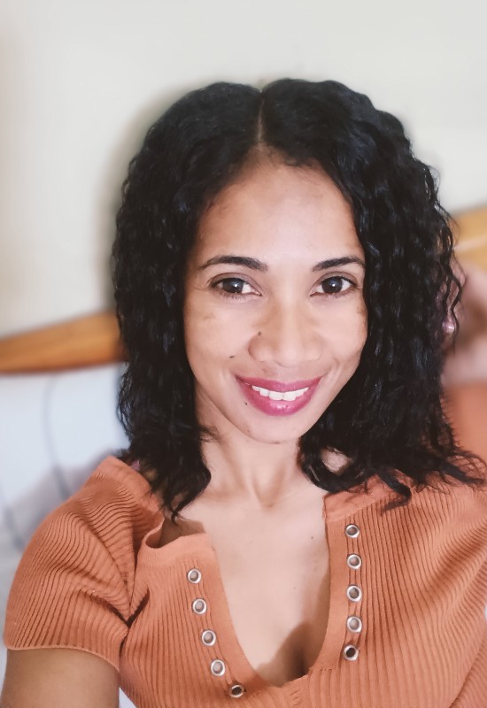 Dorline • 35 • Madagascar