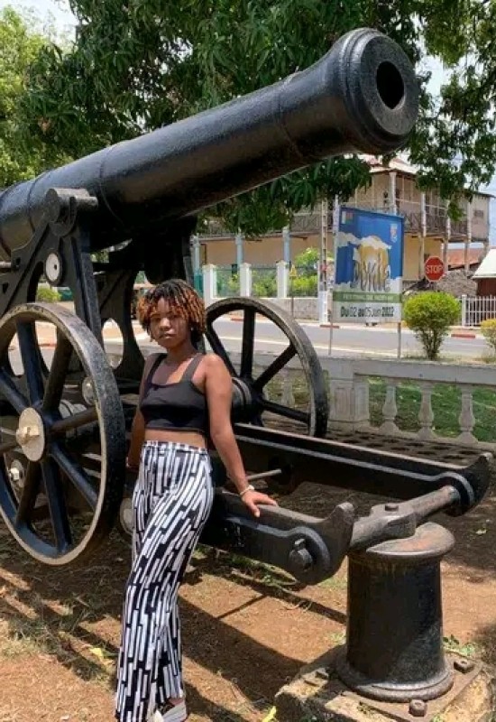 Viviane • 27 • Madagascar