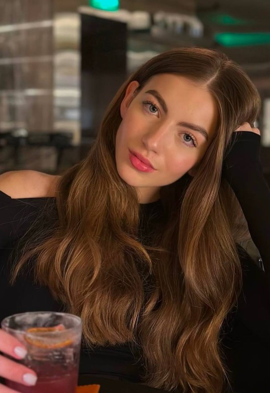 Elena • 27 • Ukraine