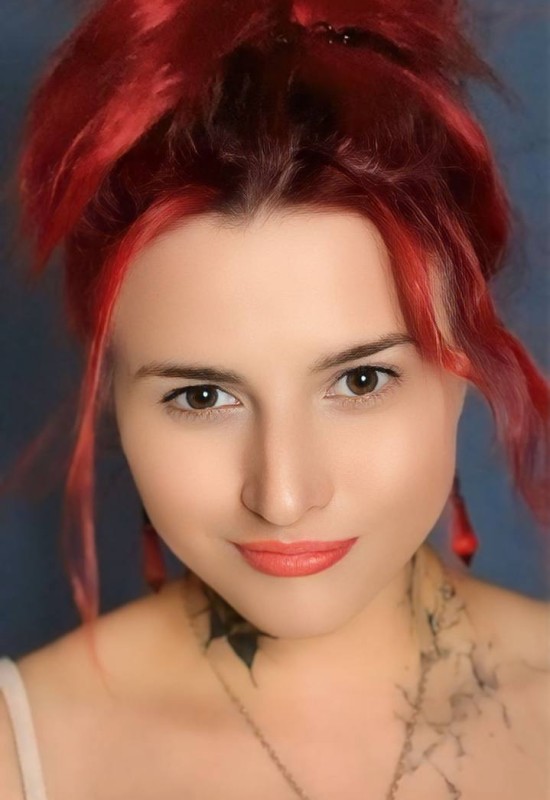 Anna • 27 • Ukraine