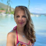 Larisa