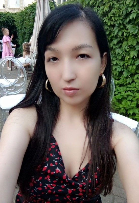 Lana  • 36 • Russia